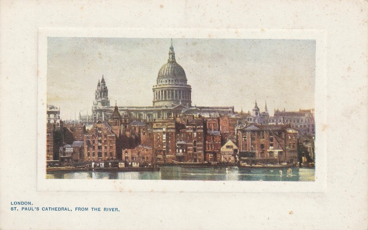 PC_London-Tuck_9713b